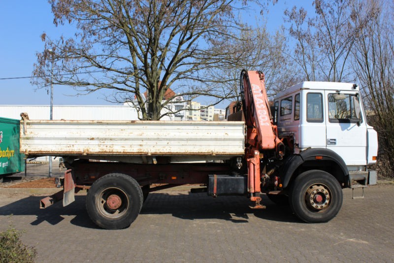 Iveco Crane Tipper Truck - ITV9X
