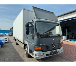 Mercedes Box Truck