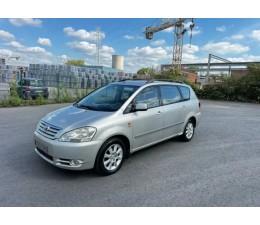 Toyota Avensis Verso 