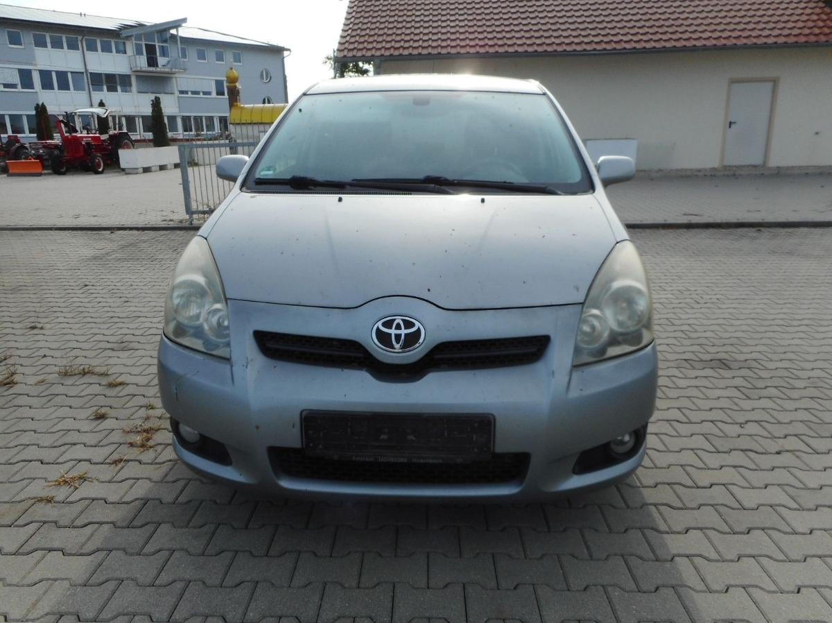 Toyota Corolla Verso. TCR564