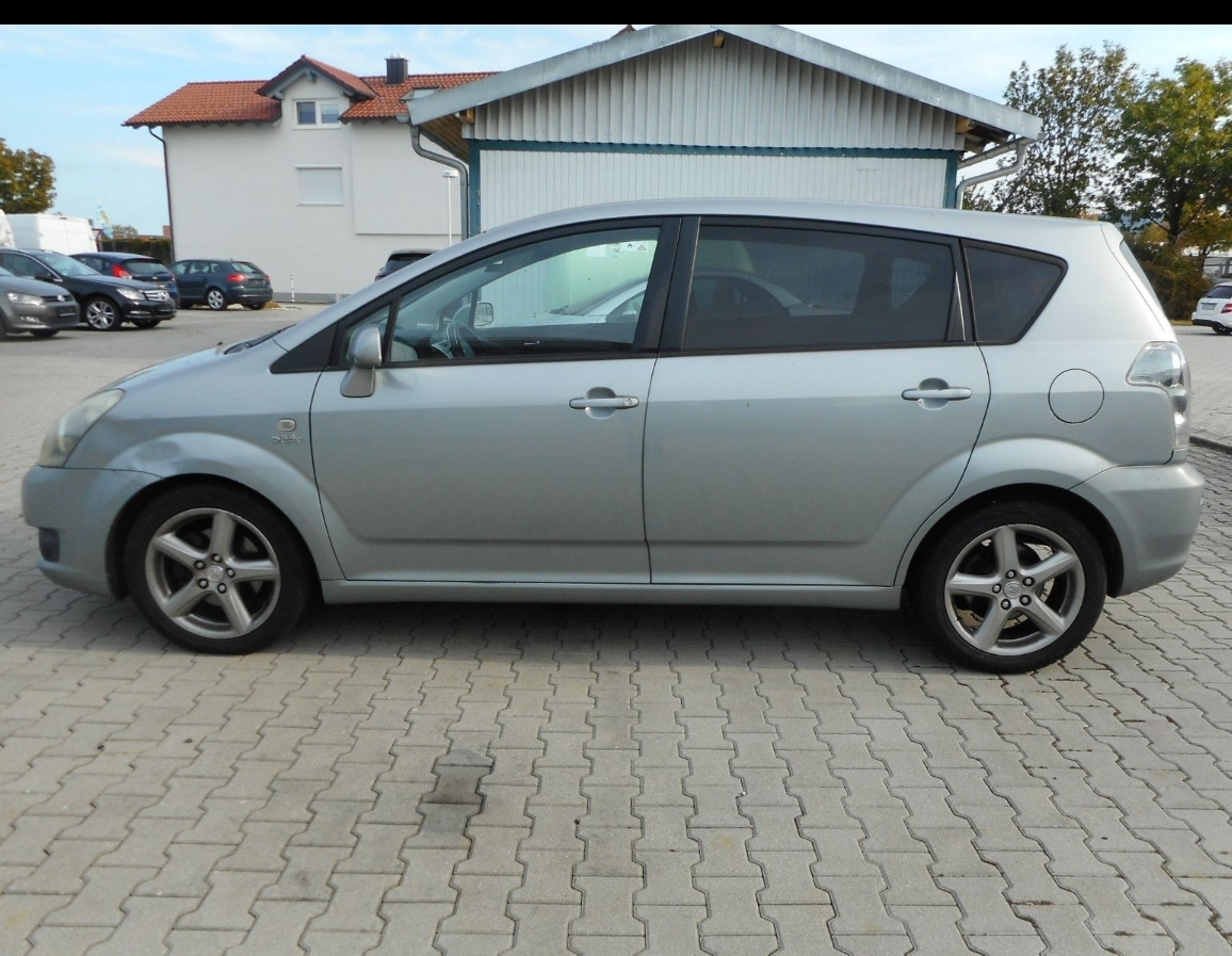 Toyota Corolla Verso. TCR564